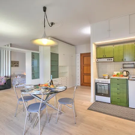 Casa Emma With Sea Glimpse - Happy Apartment
