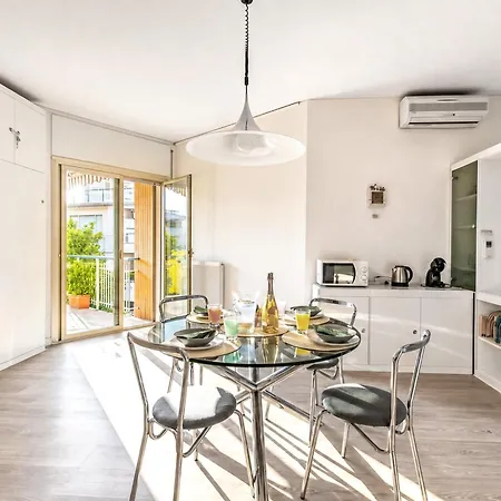 Casa Emma With Sea Glimpse Terrace - Happy Apartman